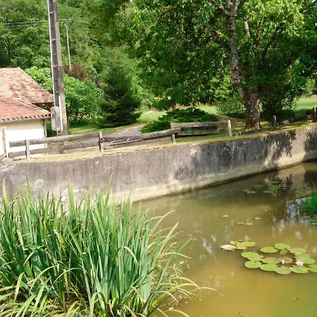 Charmante Avec Jardin Et Barbecue Piets-Plasence-Moustrou
