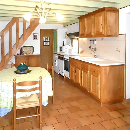 Vakantiehuis Charmante Avec Jardin Et Barbecue *