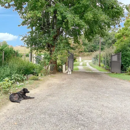 Charmante Avec Jardin Et Barbecue Nyaraló
